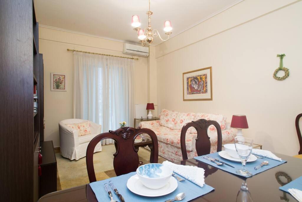 Top-Rated 1-Bedroom Apartment In The Heart Of Афіни Екстер'єр фото