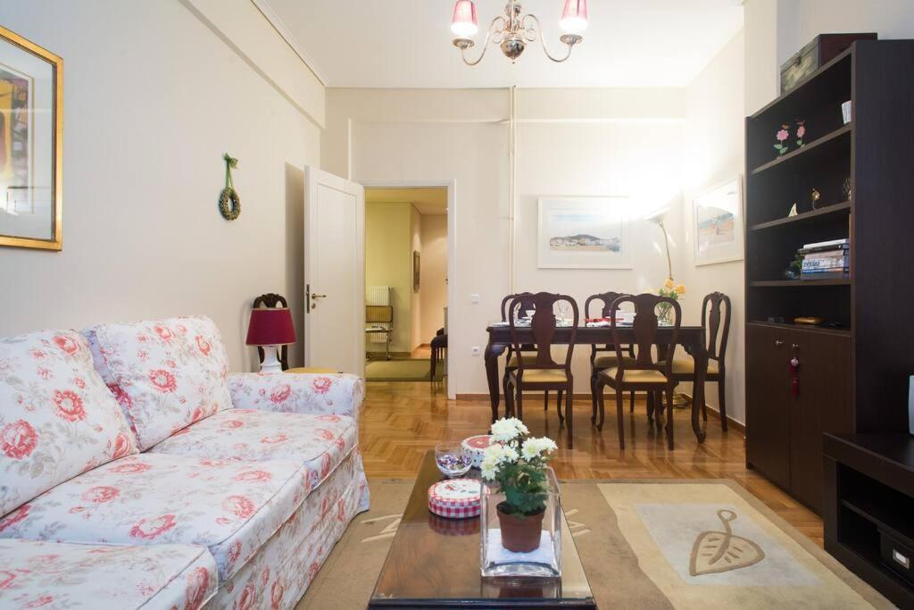 Top-Rated 1-Bedroom Apartment In The Heart Of Афіни Екстер'єр фото