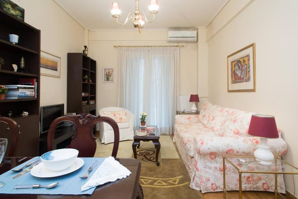Top-Rated 1-Bedroom Apartment In The Heart Of Афіни Екстер'єр фото